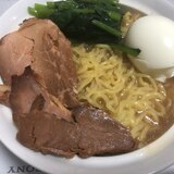 ほうれん草入り！とんこつラーメン